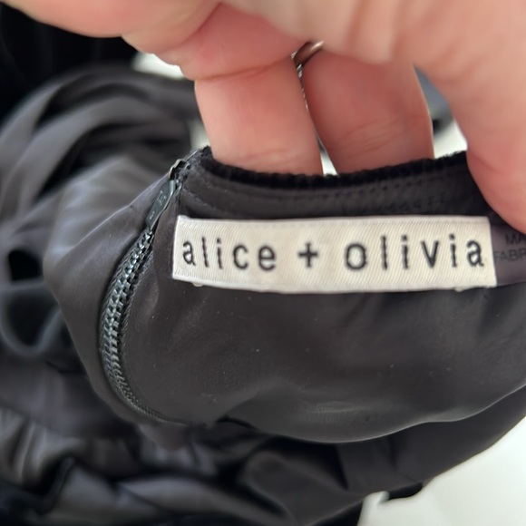 Alice and Olivia Cyprus Halter Neck Velvet Jumpsuit - Picture 7 of 9